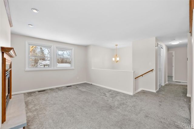 4000 Marlton Circle, Salina, NY 13090