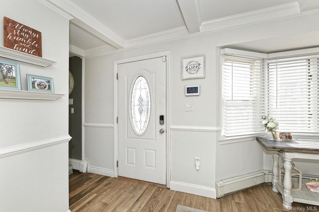 53 Clay Lane, Levittown, NY 11756