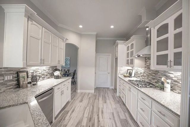 6518 Paddington Dr, Corpus Christi, TX 78414