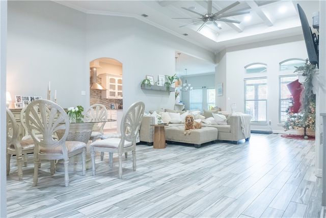 6518 Paddington Dr, Corpus Christi, TX 78414