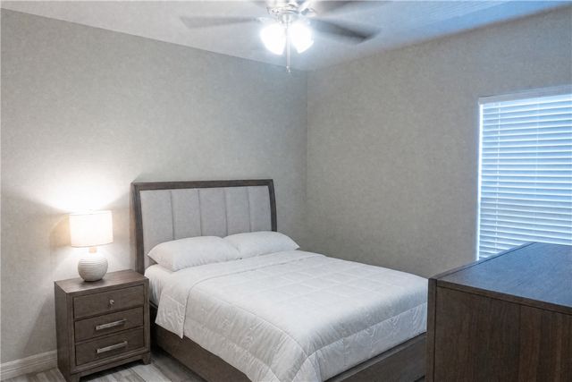 6518 Paddington Dr, Corpus Christi, TX 78414