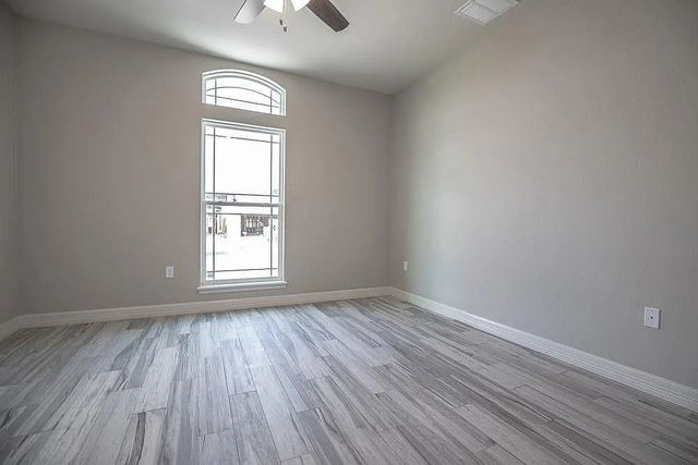 6518 Paddington Dr, Corpus Christi, TX 78414