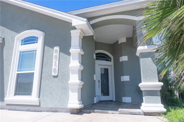 6518 Paddington Dr, Corpus Christi, TX 78414