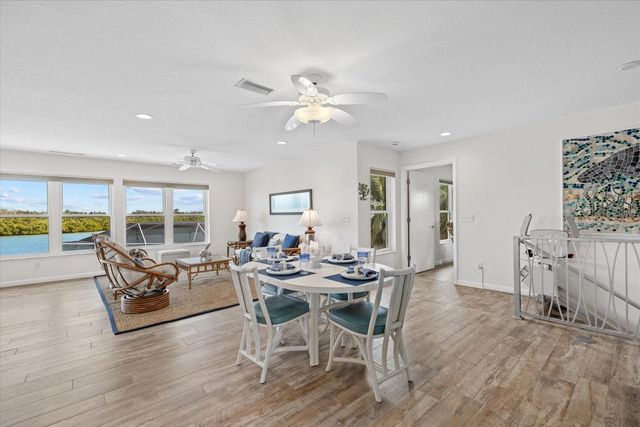 611 S CASEY KEY ROAD, Nokomis, FL 34275