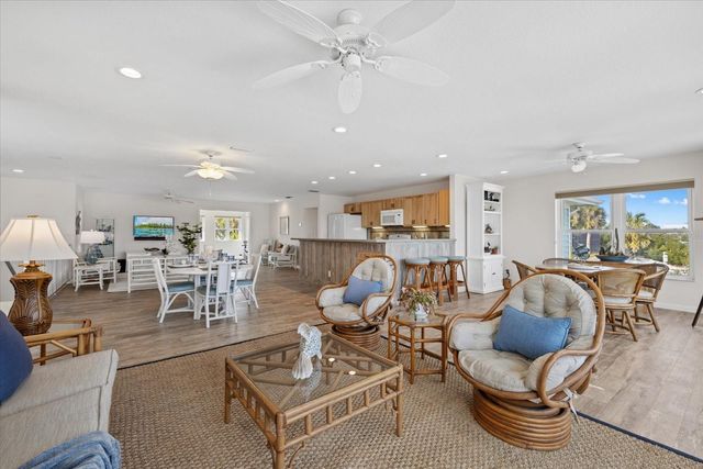 611 S CASEY KEY ROAD, Nokomis, FL 34275