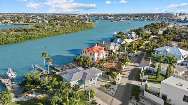 611 S CASEY KEY ROAD, Nokomis, FL 34275