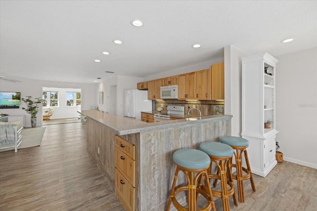 611 S CASEY KEY ROAD, Nokomis, FL 34275