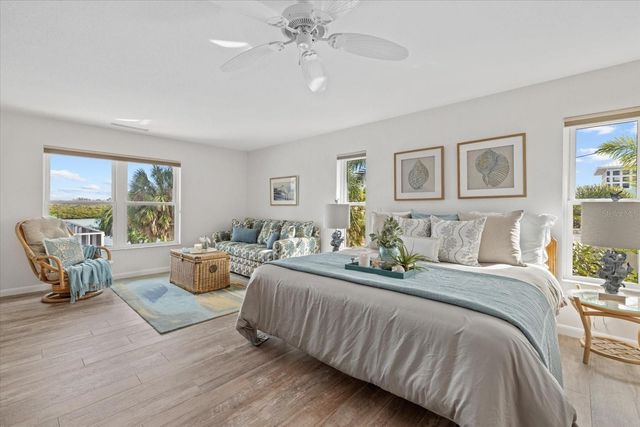 611 S CASEY KEY ROAD, Nokomis, FL 34275