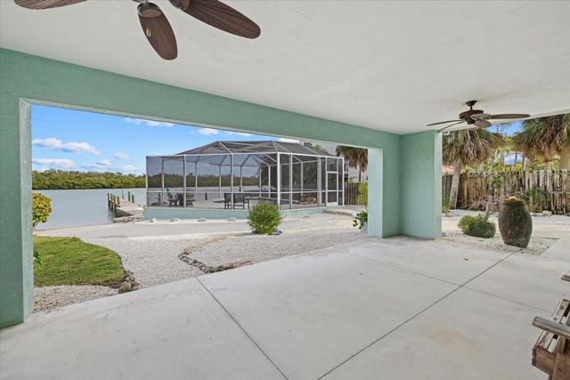 611 S CASEY KEY ROAD, Nokomis, FL 34275