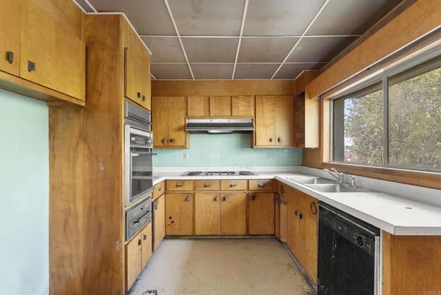 10850 2nd Street, Santee, CA 92071