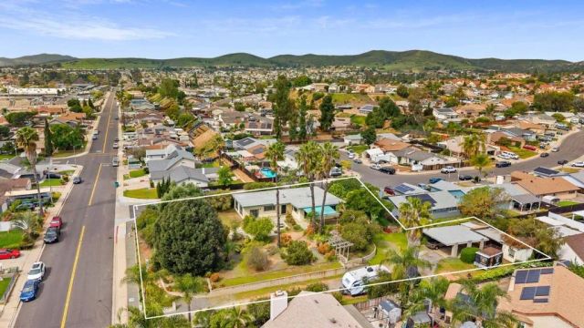10850 2nd Street, Santee, CA 92071