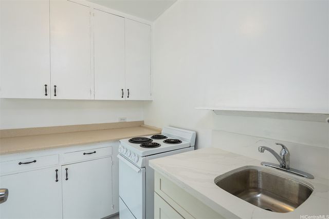 1115-C Hassinger Street 2, Honolulu, HI 96822