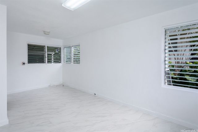 1115-C Hassinger Street 2, Honolulu, HI 96822