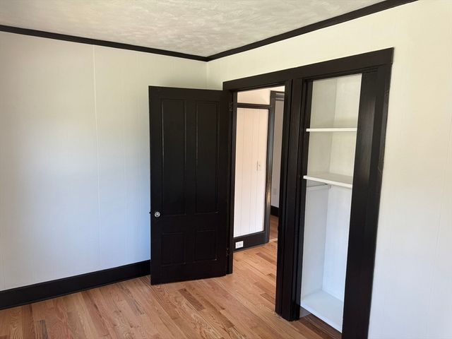 129 Turnpike St, Easton, MA 02375