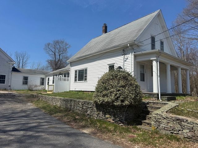 129 Turnpike St, Easton, MA 02375