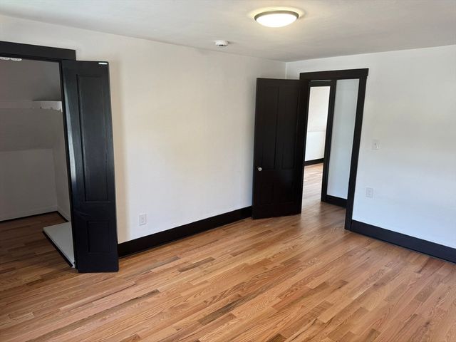 129 Turnpike St, Easton, MA 02375