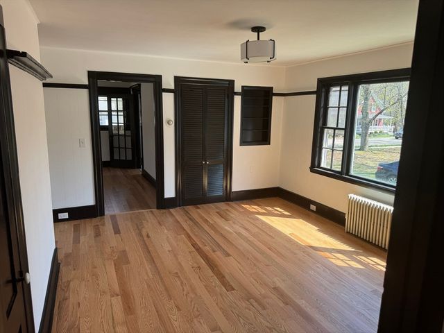 129 Turnpike St, Easton, MA 02375