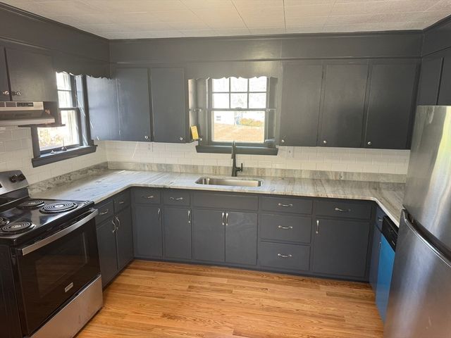 129 Turnpike St, Easton, MA 02375