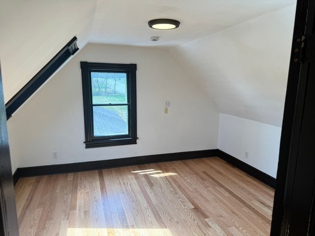 129 Turnpike St, Easton, MA 02375