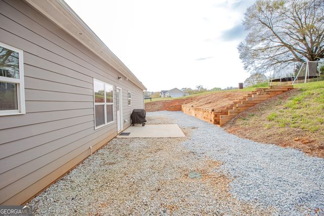 223 Middle Fork Lane, Carnesville, GA 30521