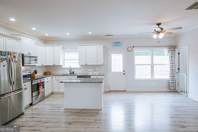 223 Middle Fork Lane, Carnesville, GA 30521