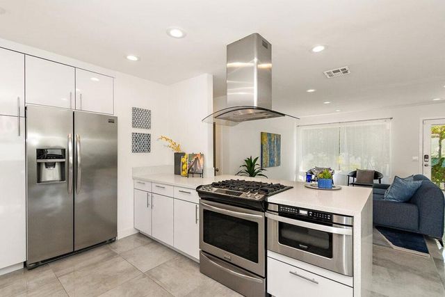 3005 N Chuperosa Road, Palm Springs, CA 92262