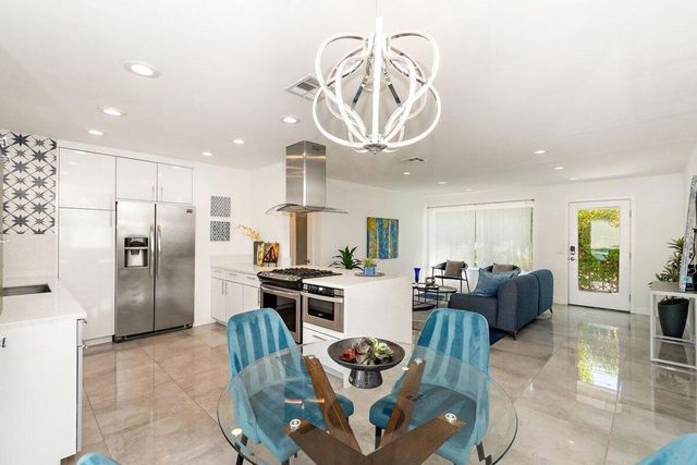 3005 N Chuperosa Road, Palm Springs, CA 92262