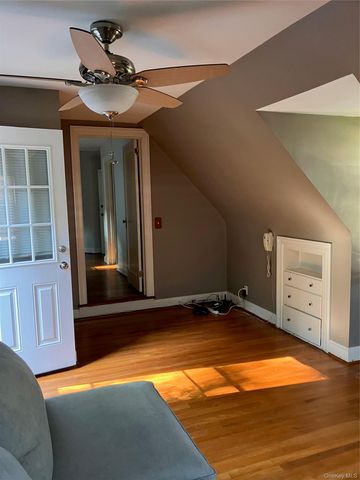 12 Maryland Avenue, Freeport, NY 11520