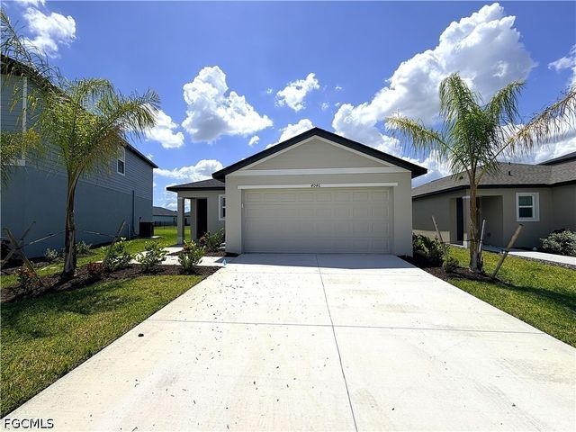 4046 San Felice LN, North Fort Myers, FL 33917