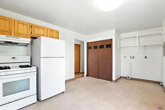 1111 E ST FRANCIS, Rapid City, SD 57701