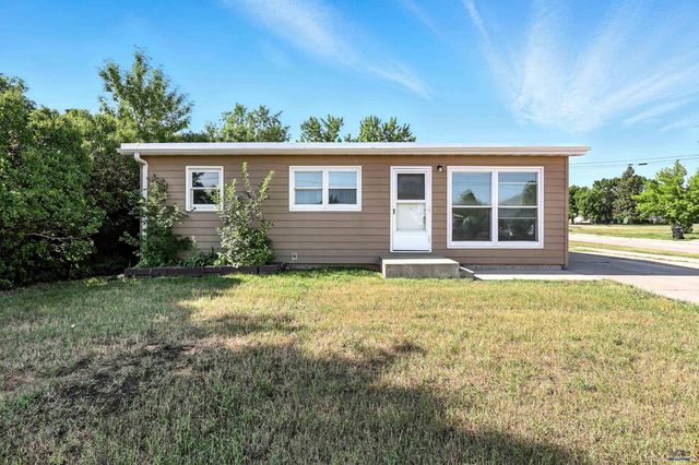 1111 E ST FRANCIS, Rapid City, SD 57701