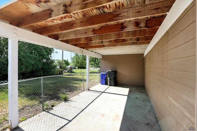1111 E ST FRANCIS, Rapid City, SD 57701