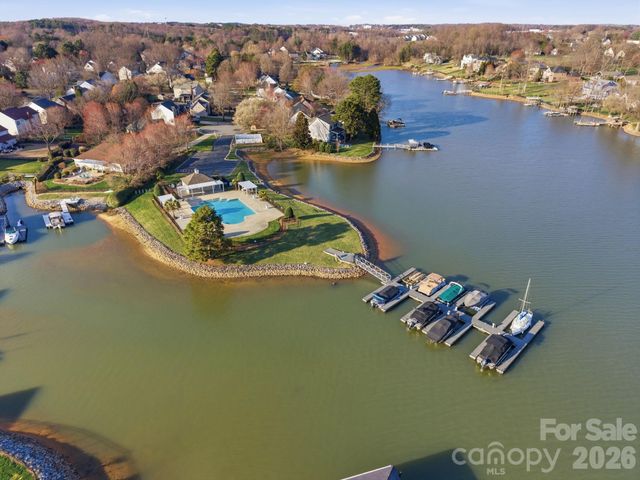 140 Samdusky Lane, Mooresville, NC 28117