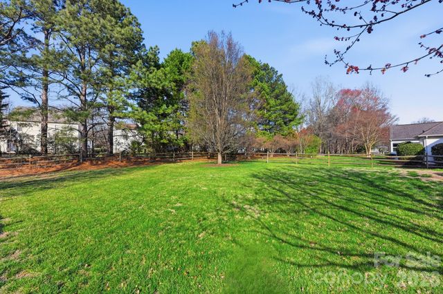 140 Samdusky Lane, Mooresville, NC 28117