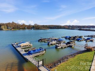 140 Samdusky Lane, Mooresville, NC 28117