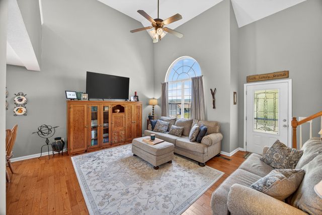 9680 Slippery Elm Ln, Soddy Daisy, TN 37379