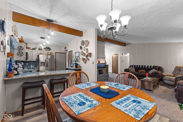 3727 Oil Creek Drive, Indianapolis, IN 46268