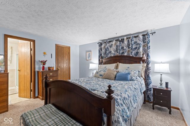 3727 Oil Creek Drive, Indianapolis, IN 46268