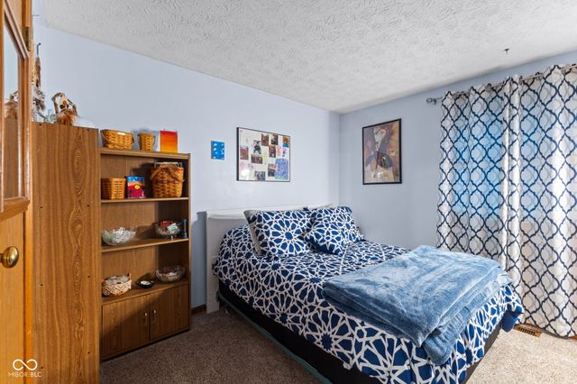 3727 Oil Creek Drive, Indianapolis, IN 46268