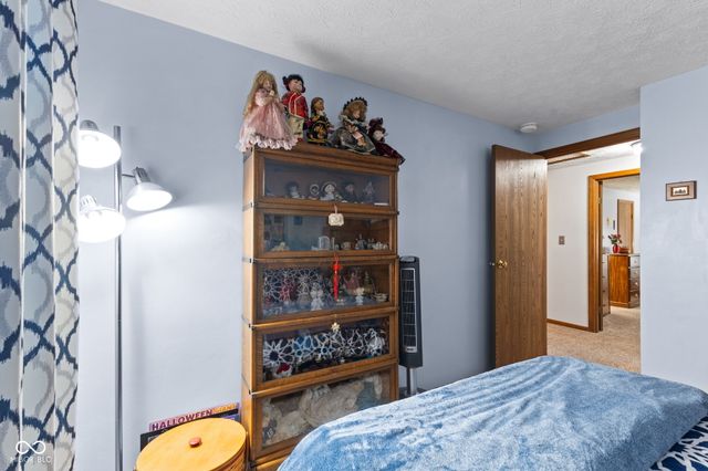 3727 Oil Creek Drive, Indianapolis, IN 46268