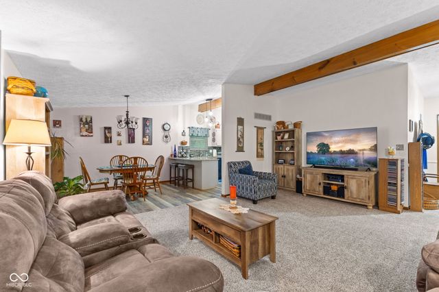 3727 Oil Creek Drive, Indianapolis, IN 46268