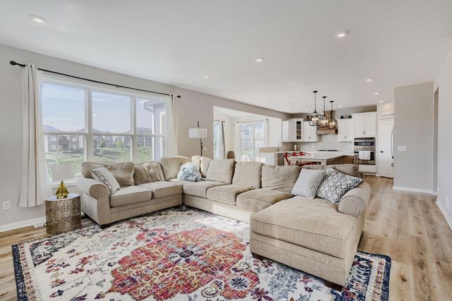 126 Maple Terrace, Waconia, MN 55387