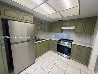19051 NE 2nd Avenue 1503, Miami, FL 33179