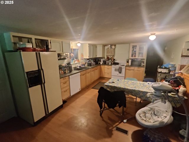 32203 DOUGLAS Dr, Ocean Park, WA 98640