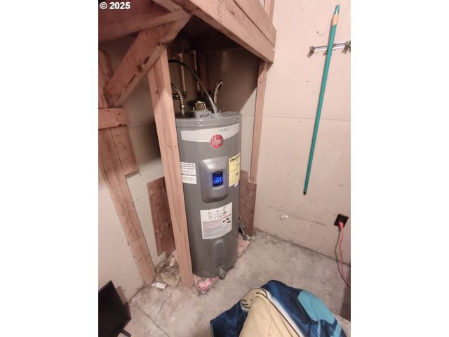 32203 DOUGLAS Dr, Ocean Park, WA 98640