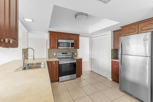 9171 NW 26th Place, Sunrise, FL 33322
