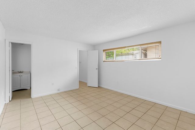 9171 NW 26th Place, Sunrise, FL 33322