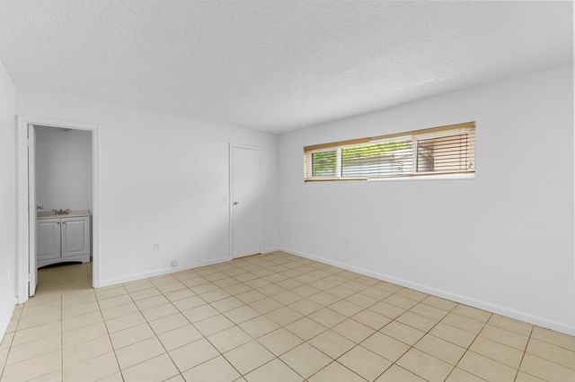 9171 NW 26th Place, Sunrise, FL 33322