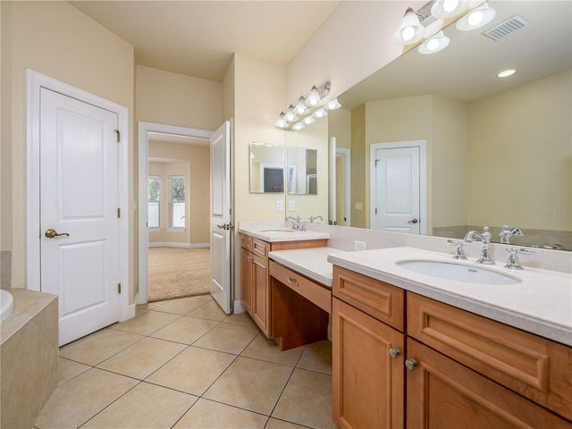 4982 ANNISTON CIRCLE, Tampa, FL 33647