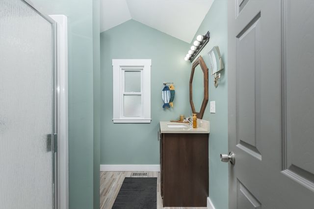 3 Lincoln Street, Hull, MA 02045